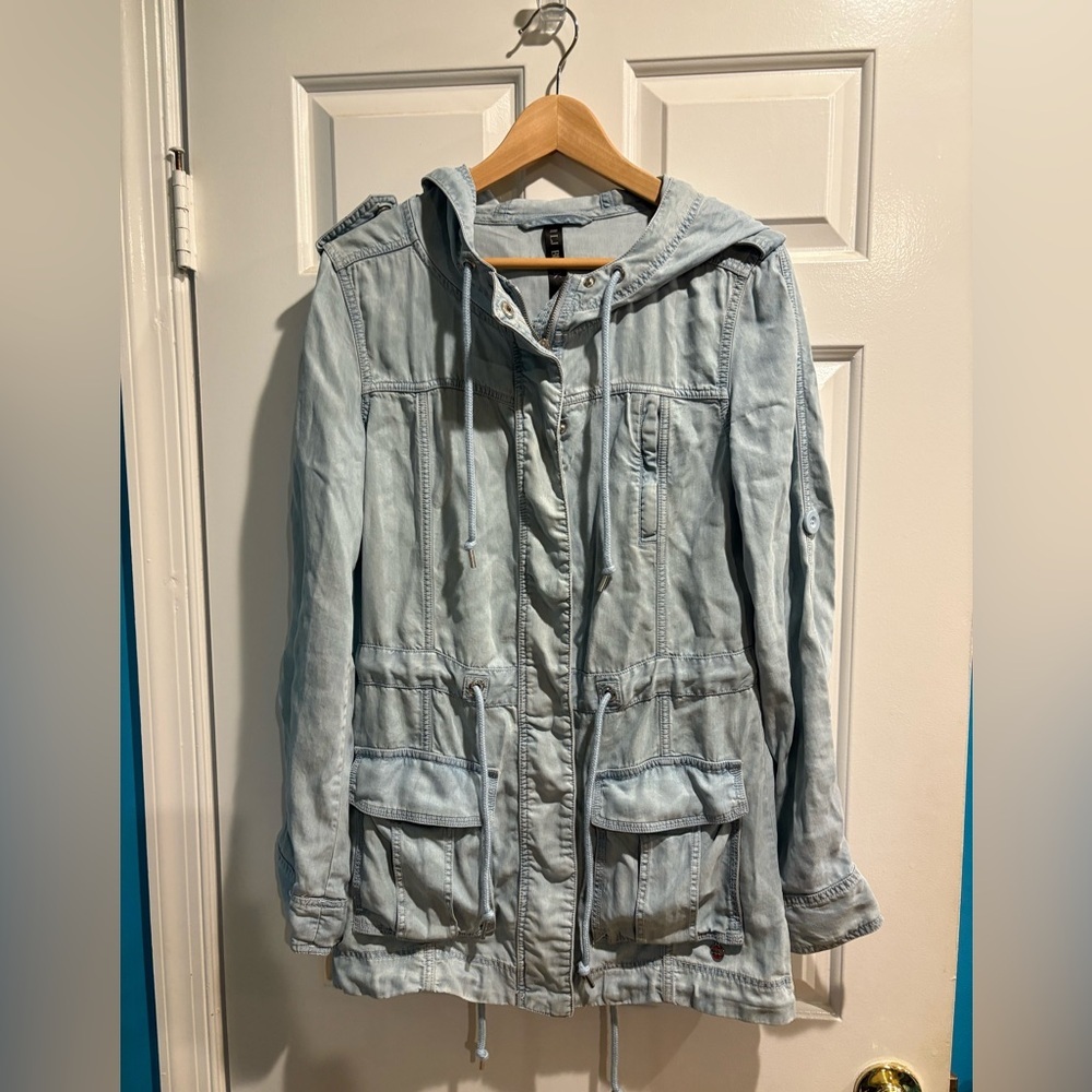 SALE! LJ Black zipped hooded chambray blue jacket sz XS S new without tags